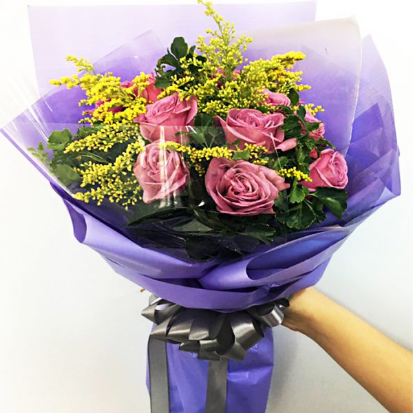 10 mẫu hoa sinh nhật màu tím lãng mạn tặng bạn gái ngày ngọt ngào