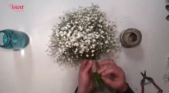 cách làm bó hoa cưới baby trắng