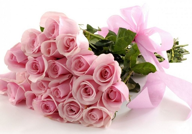 hướng dẫn cách bó hoa sinh nhật đẹp từ hoa hồng